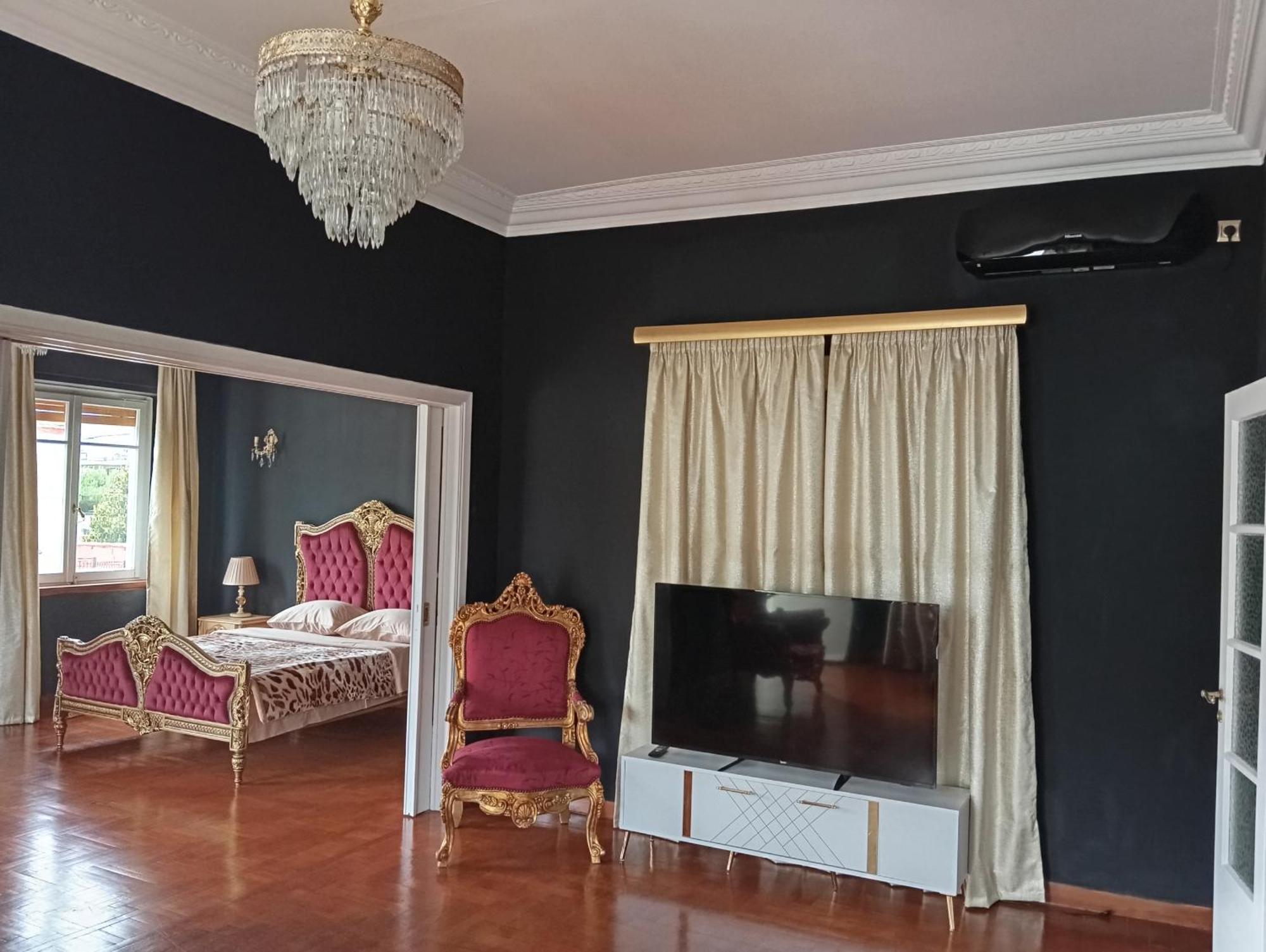 Iris Baroque Apartment Elefsina